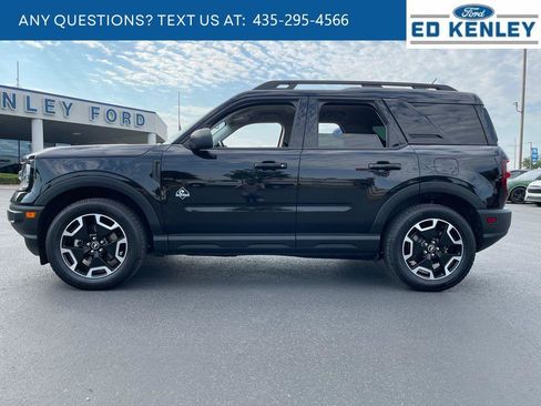 Used 2023 Ford Bronco Sport Outer Banks w/ Tech Package AWD/4WD image 2