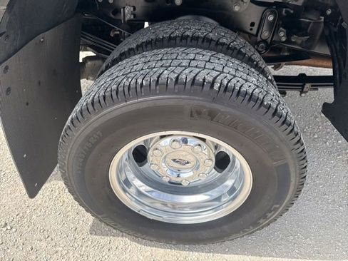 Used 2025 Ford F350 Lariat w/ Lariat Ultimate Package AWD/4WD image 18