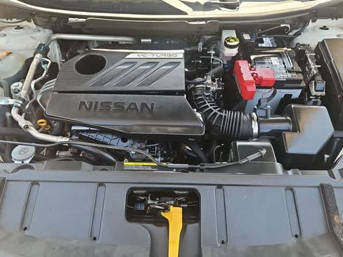 Used 2023 Nissan Rogue S FWD image 12