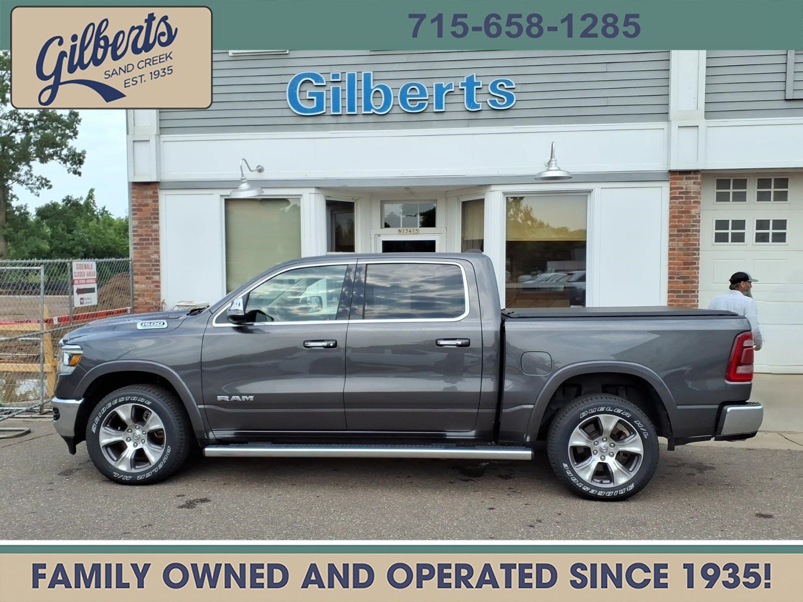 Used 2021 RAM 1500 Laramie AWD/4WD image 1