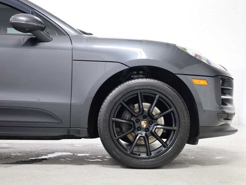 Used 2020 Porsche Macan AWD/4WD image 11