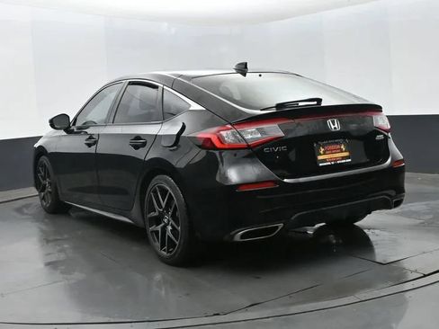 Used 2022 Honda Civic Sport Touring image 9