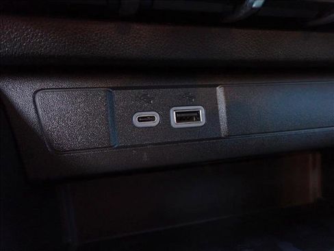 Used 2023 Chevrolet Colorado ZR2 w/ ZR2 Convenience Package III image 18