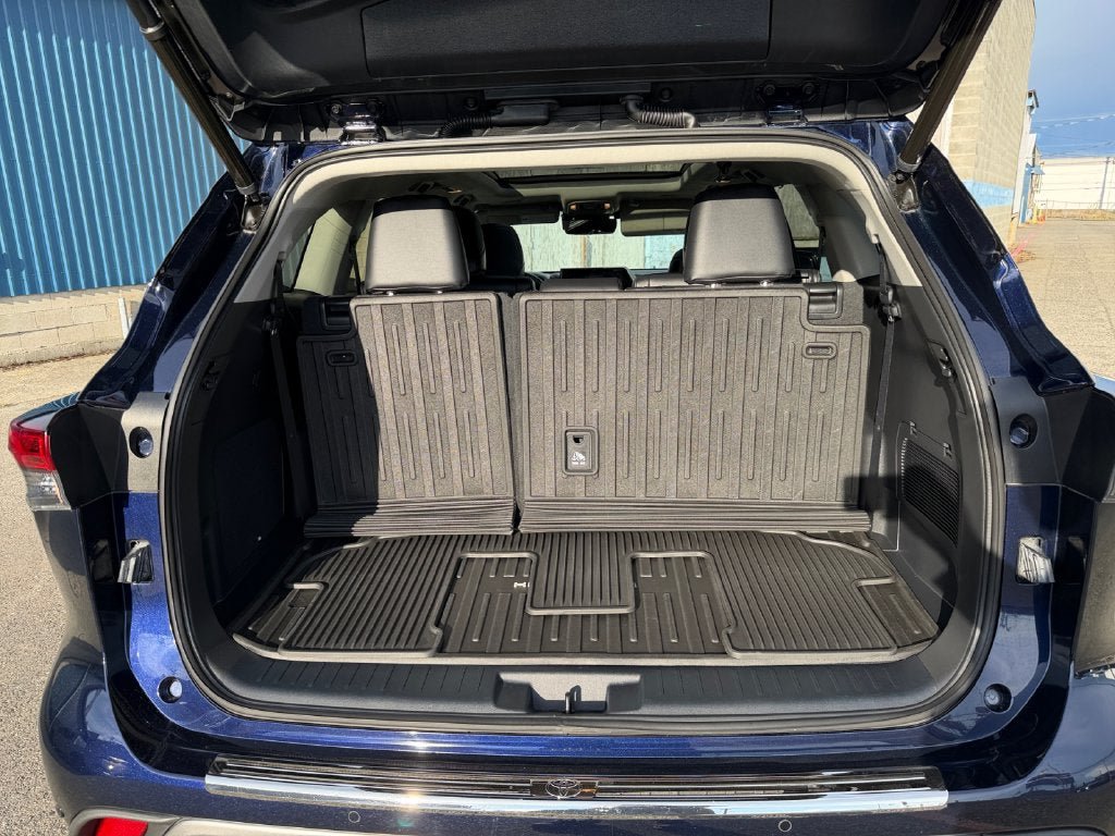 Used 2022 Toyota Highlander Platinum AWD/4WD image 22