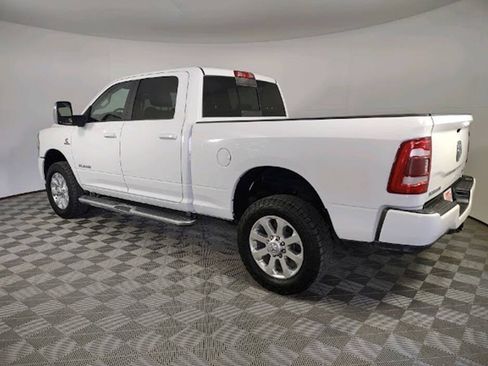 Used 2023 RAM 2500 Laramie AWD/4WD image 3