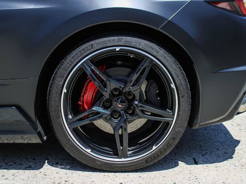 Used 2021 Chevrolet Corvette Stingray Premium Cpe w/ Z51 Performance Package RWD image 36