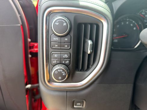 Used 2019 Chevrolet Silverado 1500 LT Trail Boss AWD/4WD image 11