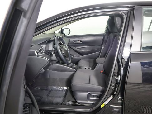 Used 2024 Toyota Corolla LE image 25