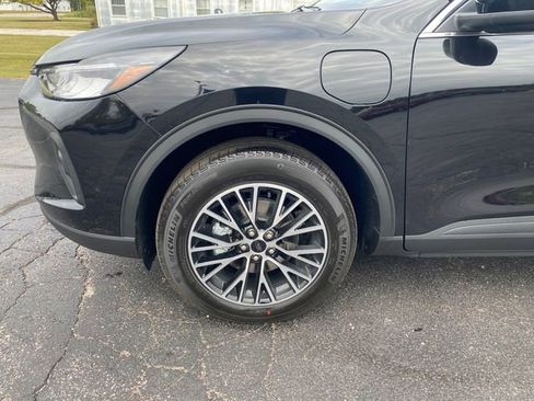 New 2025 Ford Escape SE image 18