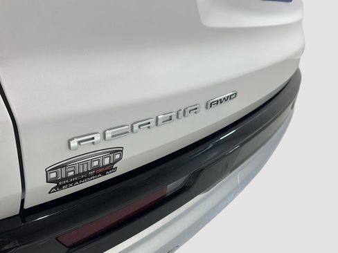 Used 2024 GMC Acadia Denali w/ Super Cruise Package image 30