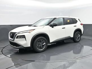 Used 2023 Nissan Rogue S AWD/4WD video 1