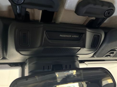 Used 2025 Jeep Wrangler Willys image 72