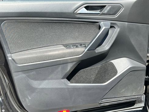 Used 2020 Volkswagen Tiguan S AWD/4WD image 17
