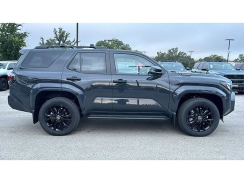 New 2026 Toyota 4Runner Platinum AWD/4WD image 44