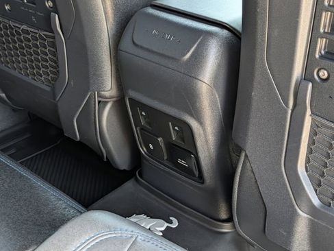 Used 2023 Ford Bronco Black Diamond image 32