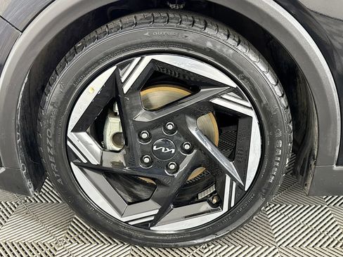 Used 2025 Kia K4 EX image 37