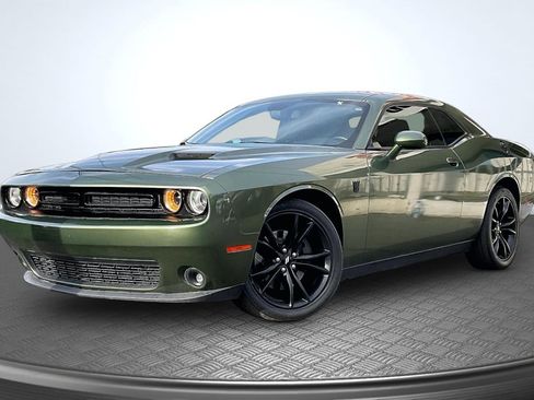 Used 2018 Dodge Challenger SXT Plus RWD image 12