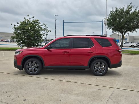 New 2026 Honda Pilot Sport image 8