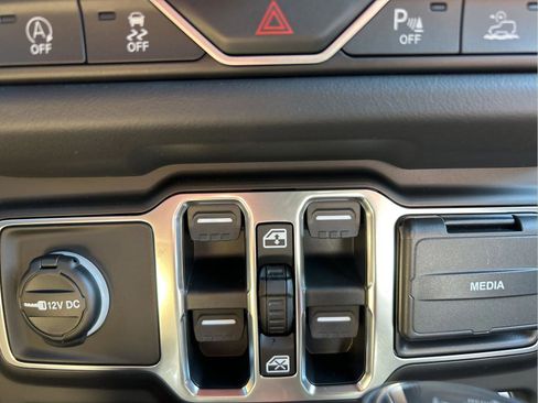 New 2026 Jeep Wrangler Rubicon w/ Safety Group image 21
