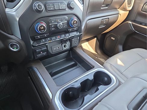 Used 2019 Chevrolet Silverado 1500 RST AWD/4WD image 25