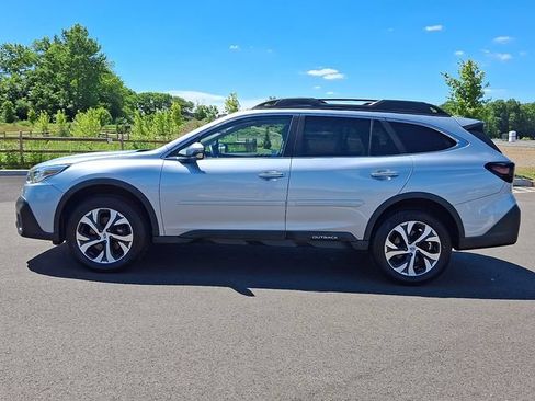 Used 2020 Subaru Outback Limited AWD/4WD image 4