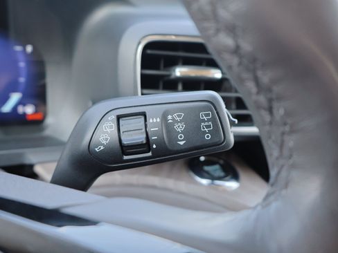 Used 2022 Ford Explorer Platinum w/ Equipment Group 601A image 21