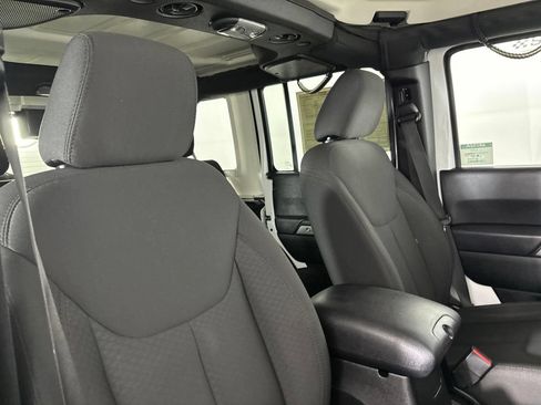 Used 2018 Jeep Wrangler Unlimited Sport S AWD/4WD image 26