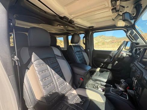 Used 2021 Jeep Wrangler Unlimited Rubicon AWD/4WD image 22