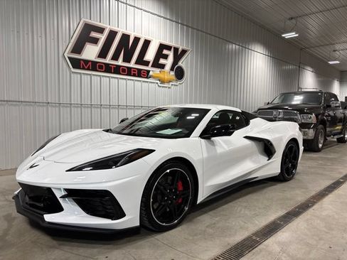 Used 2024 Chevrolet Corvette Stingray Premium Conv w/ Z51 Performance Package RWD image 5