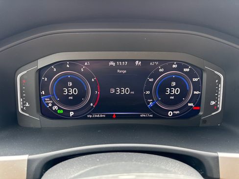 Certified 2022 Volkswagen Atlas Cross Sport SE image 16