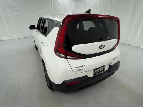 Used 2021 Kia Soul EX image 5