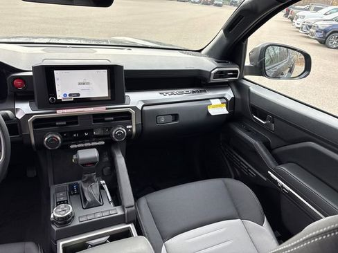 New 2025 Toyota Tacoma TRD Off-Road image 20