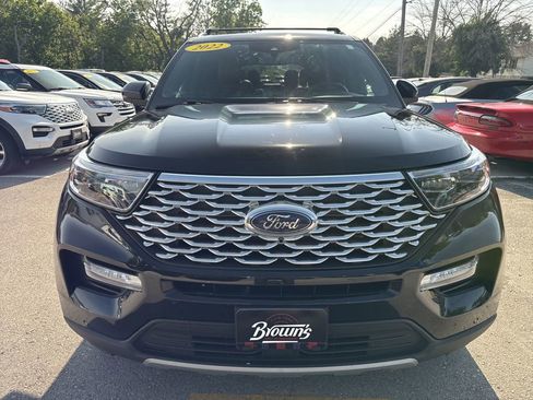 Used 2022 Ford Explorer Platinum w/ Equipment Group 601A image 2