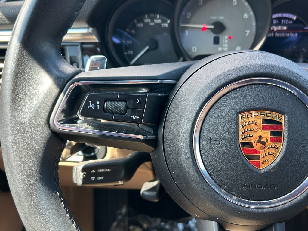 Used 2022 Porsche Macan S AWD/4WD image 19