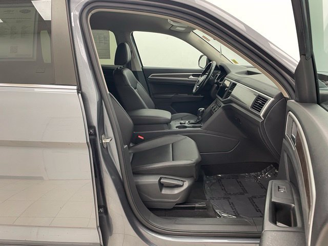 Used 2018 Volkswagen Atlas SE AWD/4WD image 16