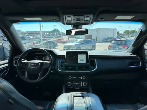 Used 2022 GMC Yukon AT4 AWD/4WD image 15