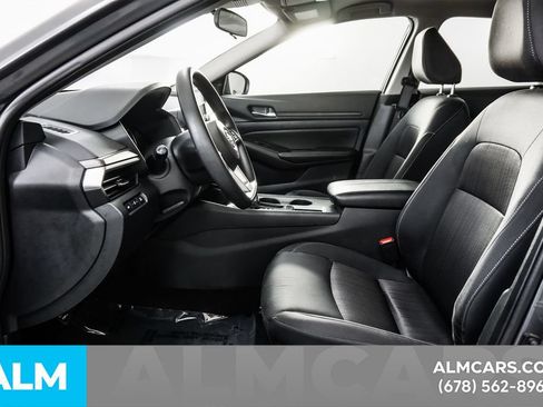 Used 2025 Nissan Altima 2.5 SV FWD image 16