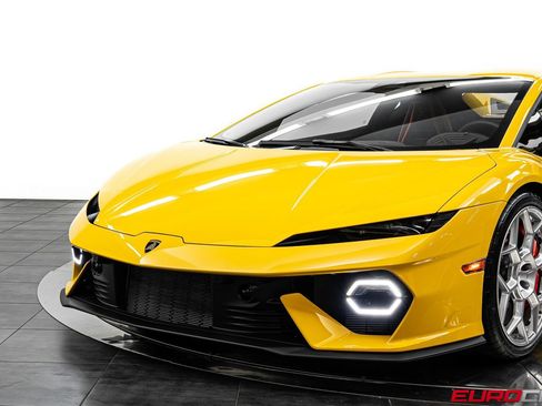 Used 2026 Lamborghini Temerario AWD/4WD image 13