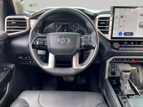 Used 2023 Toyota Tundra Limited AWD/4WD image 7