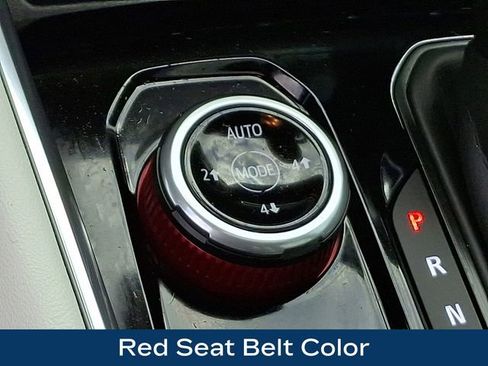 Used 2025 GMC Canyon AT4 w/ AT4X Package image 29