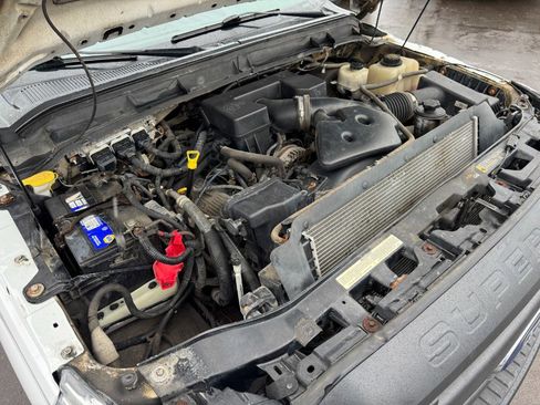 Used 2013 Ford F250 XL w/ Camper Pkg image 23