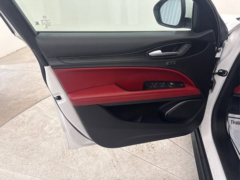 Used 2019 Alfa Romeo Stelvio RWD image 30