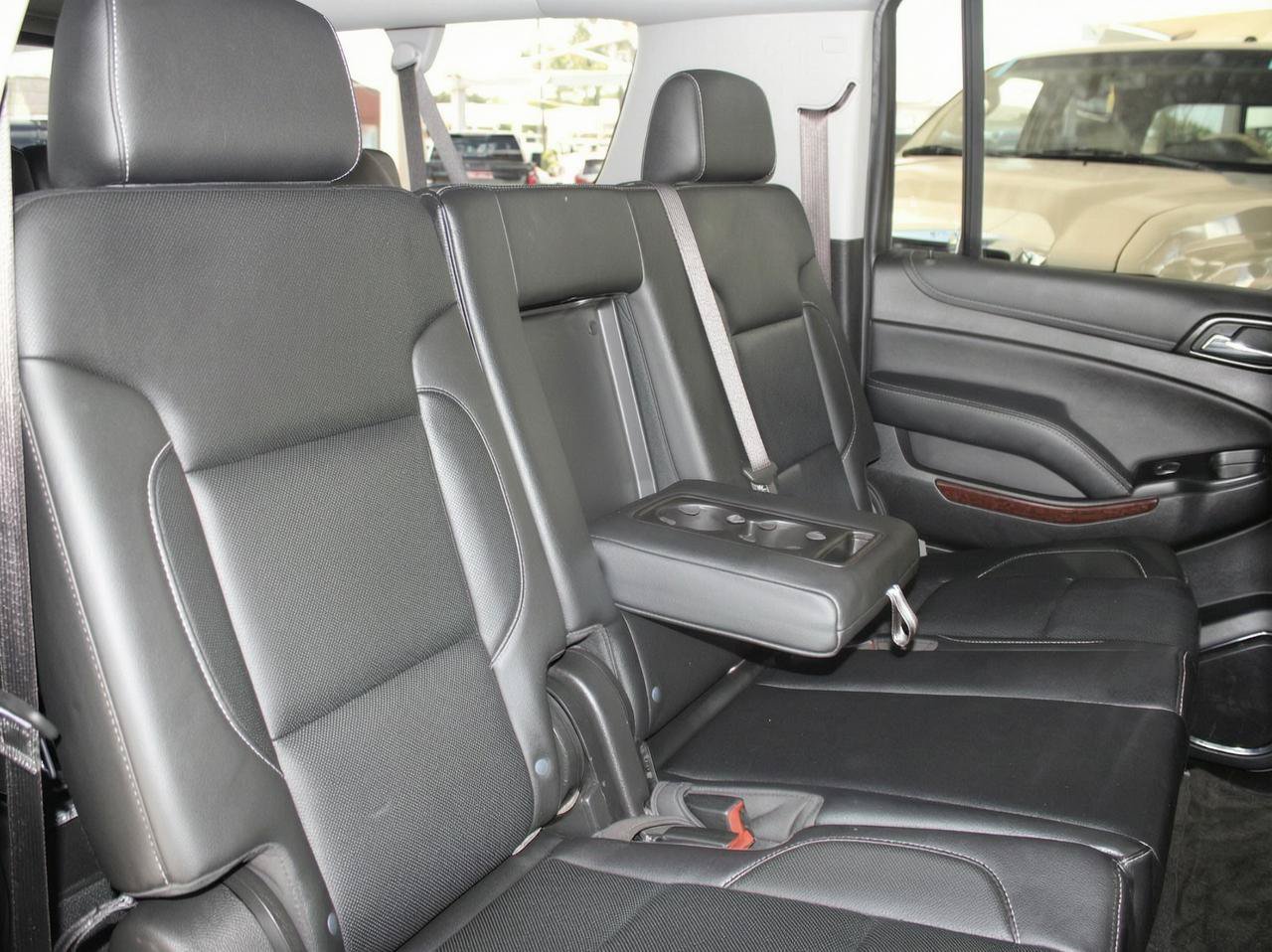 Used 2020 GMC Yukon XL SLT w/ Open Road Package AWD/4WD image 21