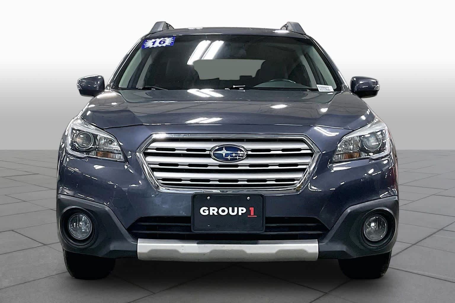 Used 2016 Subaru Outback 3.6R Limited AWD/4WD image 4