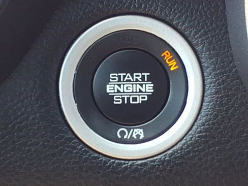Used 2024 RAM 1500 Big Horn AWD/4WD image 17