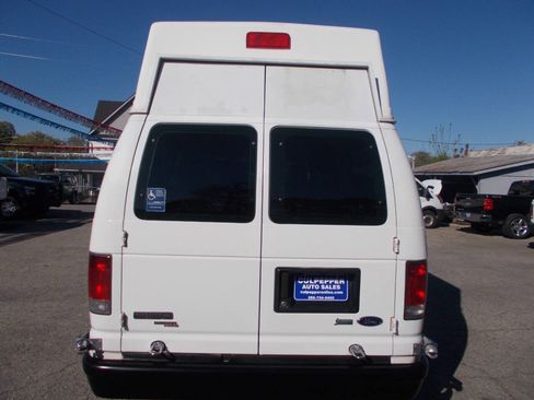 Used 2011 Ford E-150 and Econoline 150 w/ PWR Group image 4