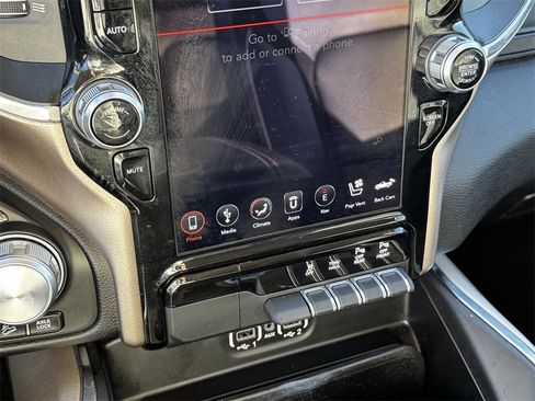 Used 2020 RAM 1500 Laramie image 22