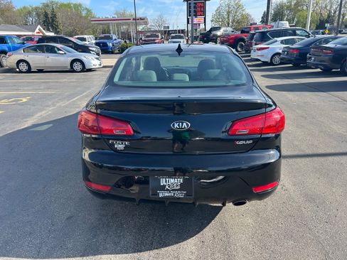 Used 2015 Kia Forte Koup EX image 2