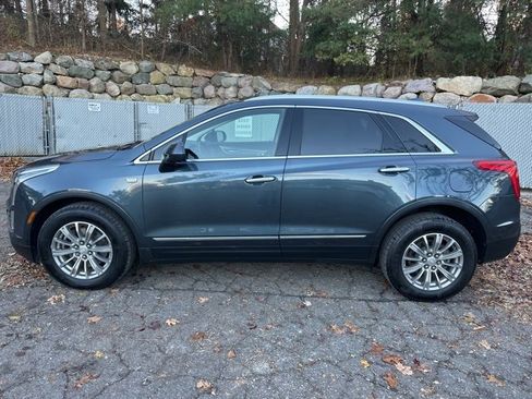 Used 2019 Cadillac XT5 Luxury image 2