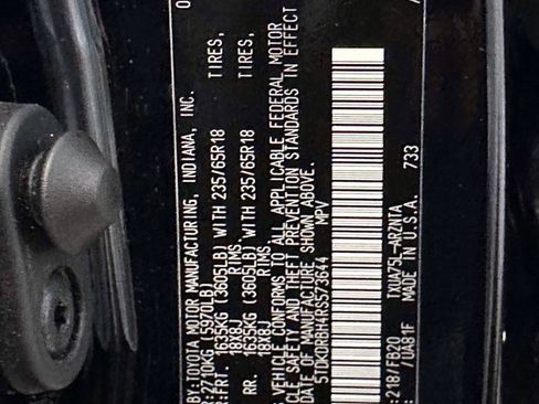 Certified 2024 Toyota Highlander LE AWD/4WD image 34